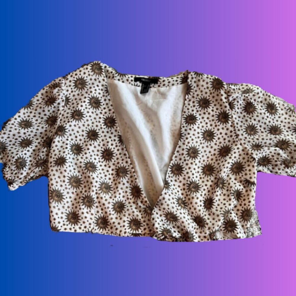 Sun Pattern Crop Top - Picture 2 of 5